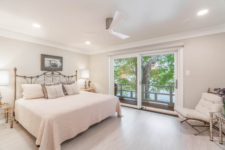 Dormitorio 3 # Cama tamaño king frente al lago