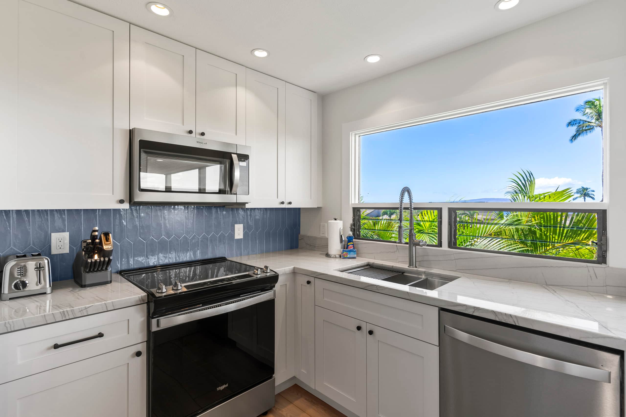 Condo in Wailea · ★4.94 · 2 bedrooms · 3 beds · 2 baths - Image 11
