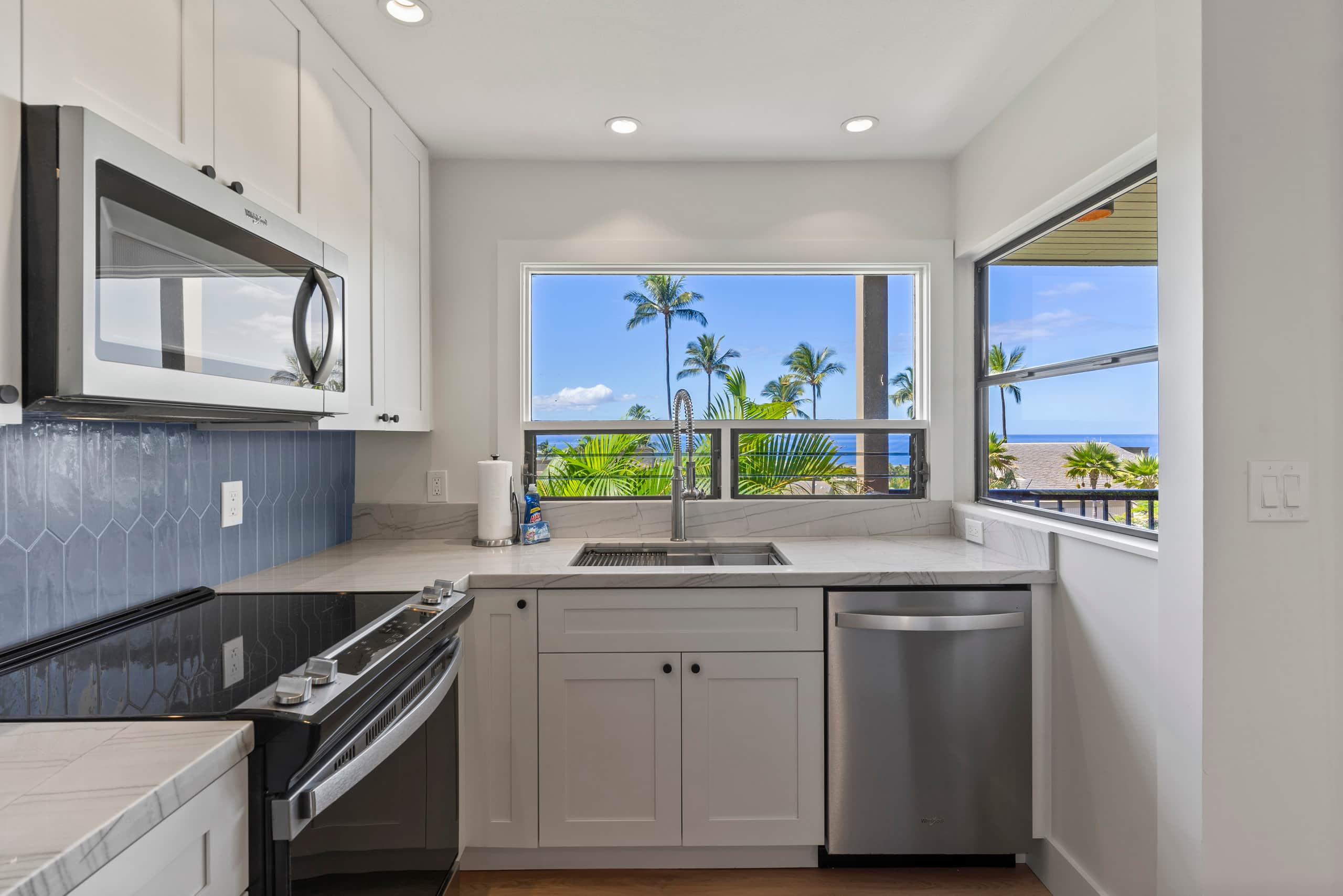Condo in Wailea · ★4.94 · 2 bedrooms · 3 beds · 2 baths - Image 12
