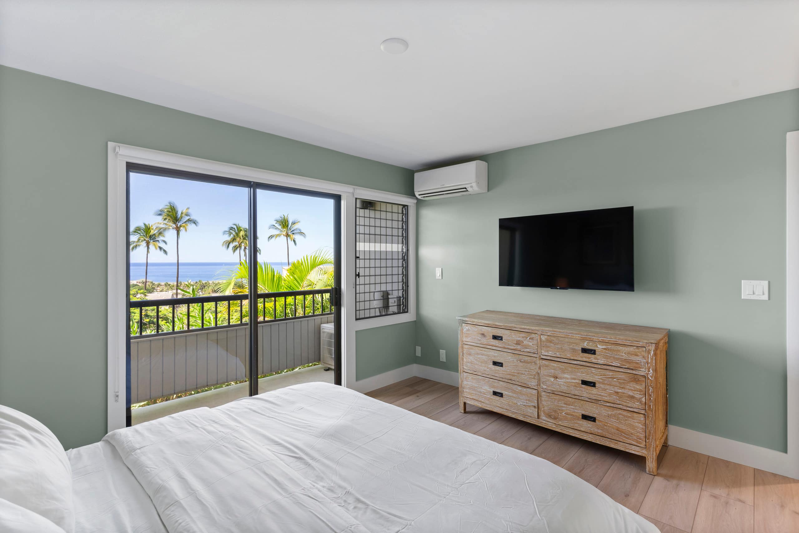 Condo in Wailea · ★4.94 · 2 bedrooms · 3 beds · 2 baths - Image 17