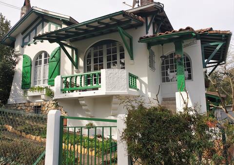 Very bright Arcachonnaise villa 85 m² + garden