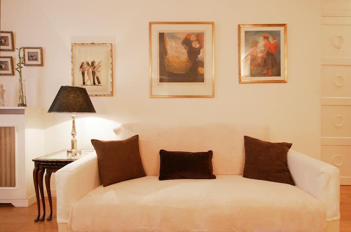 LOUVRE 1 BEDROOM