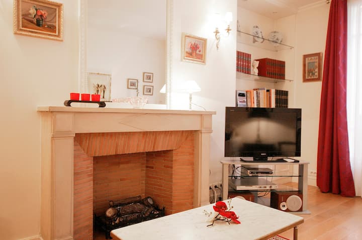 LOUVRE 1 BEDROOM