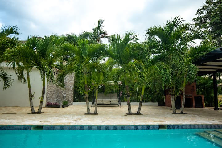 Villa Ana | Breathtaking Lux Getaway + Maid