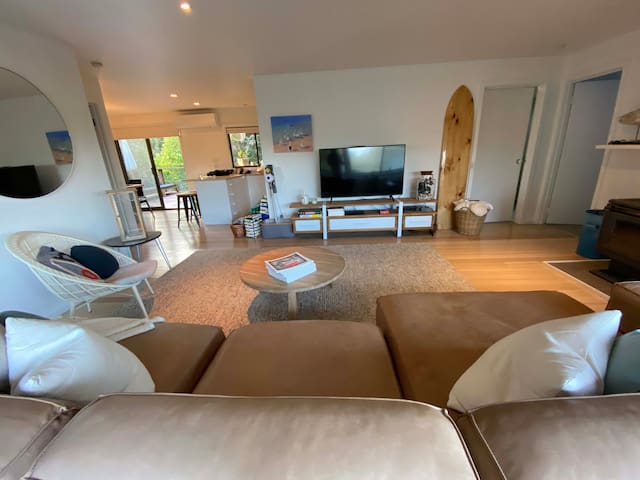 The Woods at Aireys, family friendly beach house gallery image 4