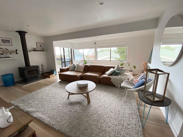 The Woods at Aireys, family friendly beach house gallery image 3