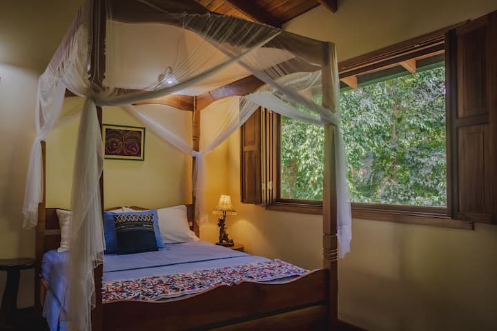 غرفة نوم الضيف 4 وسرير واحد فردي وسرير مزدوج