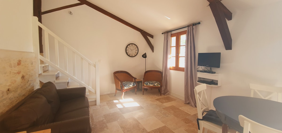 Airbnb performant: Beautiful holiday home in Sarlat with annex & pool à Sarlat La Canéda