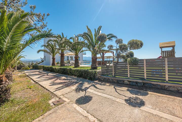 Villa del Sole, private pool and amazing sea view gallery image 4