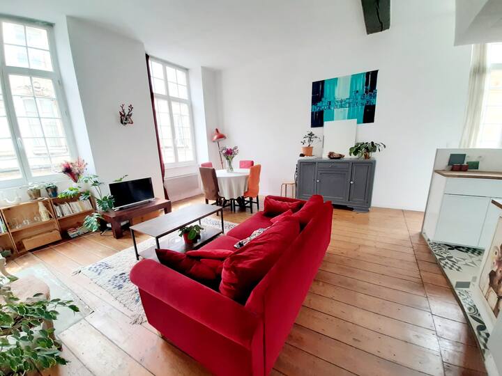 18th historic center apartment Apartments for Rent in Bordeaux, No, France Airbnb