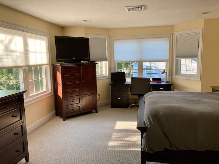 マスターベッドルーム