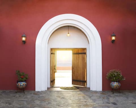 La Casa De Gracia - Entire Oceanfront Villa