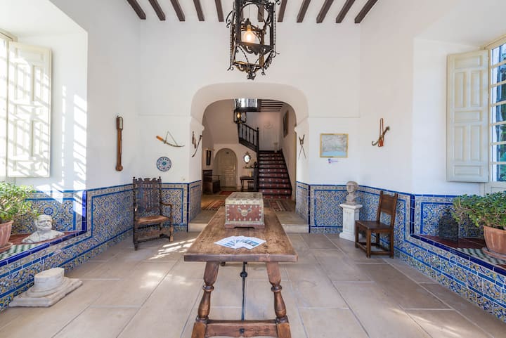 Palacete De Cazulas - Salobreña
