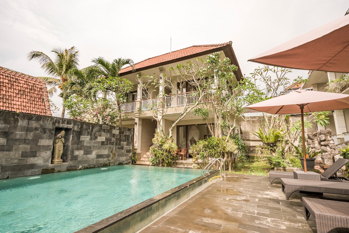 Merthayasa 2 Bungalows Superior Room #02 - Bungalows For Rent In Ubud ...