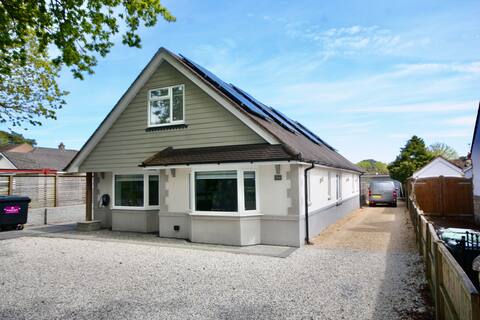 Luxury holiday home near Bournemouth