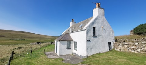 Traditional crofter's cottage  in peaceful Unst