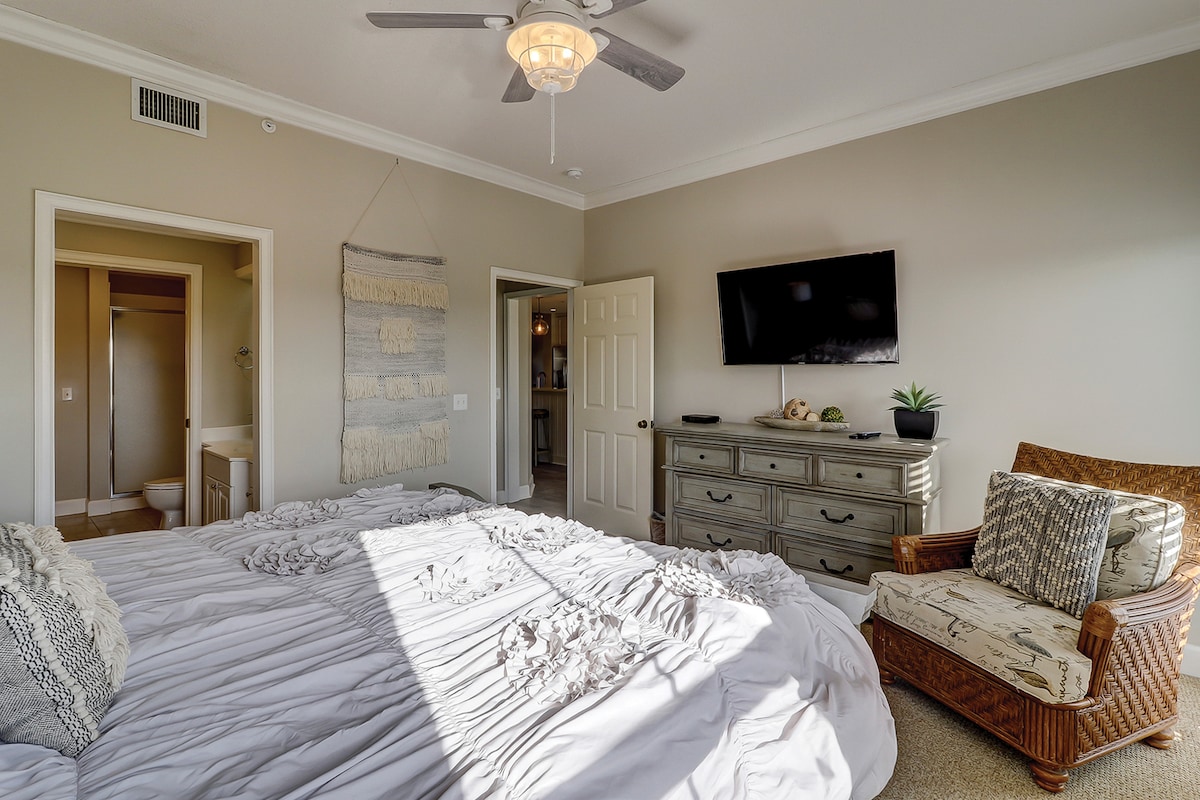 Master bedroom features king bed and all-new furnishings.