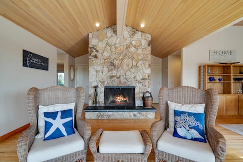 Bliss: BestView~HotTub~FirePit~PingPong~Bike~DogOK