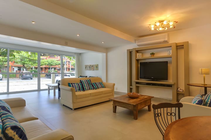 Villas Jurerê managed Airbnb listing 3
