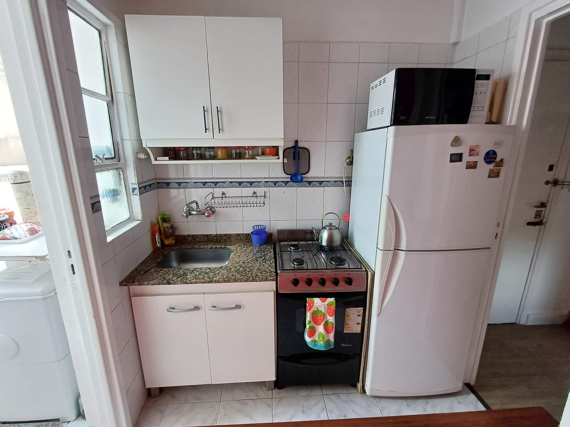 Renovated one-bedroom apartment in Monserrat