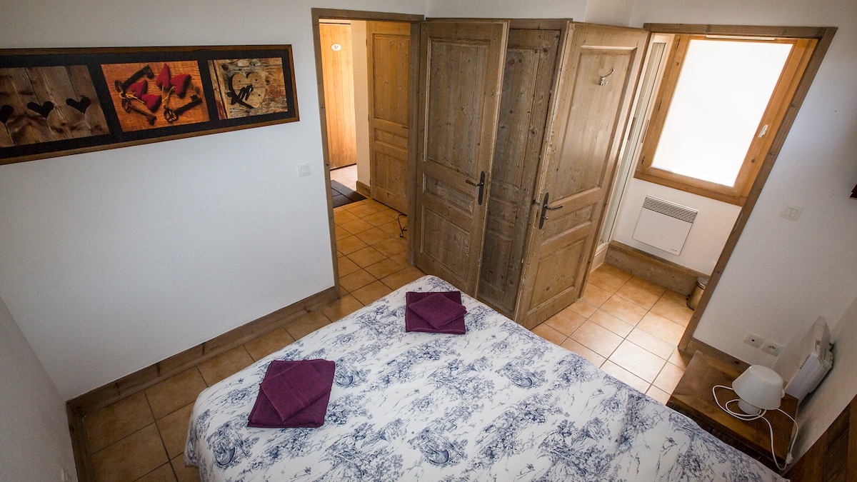 غرفة النوم الرئيسية