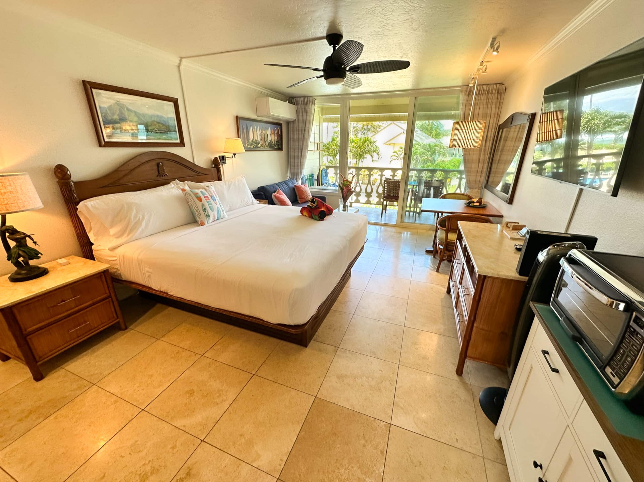 Top Floor Beautiful Ocean View Studio - Photo 28