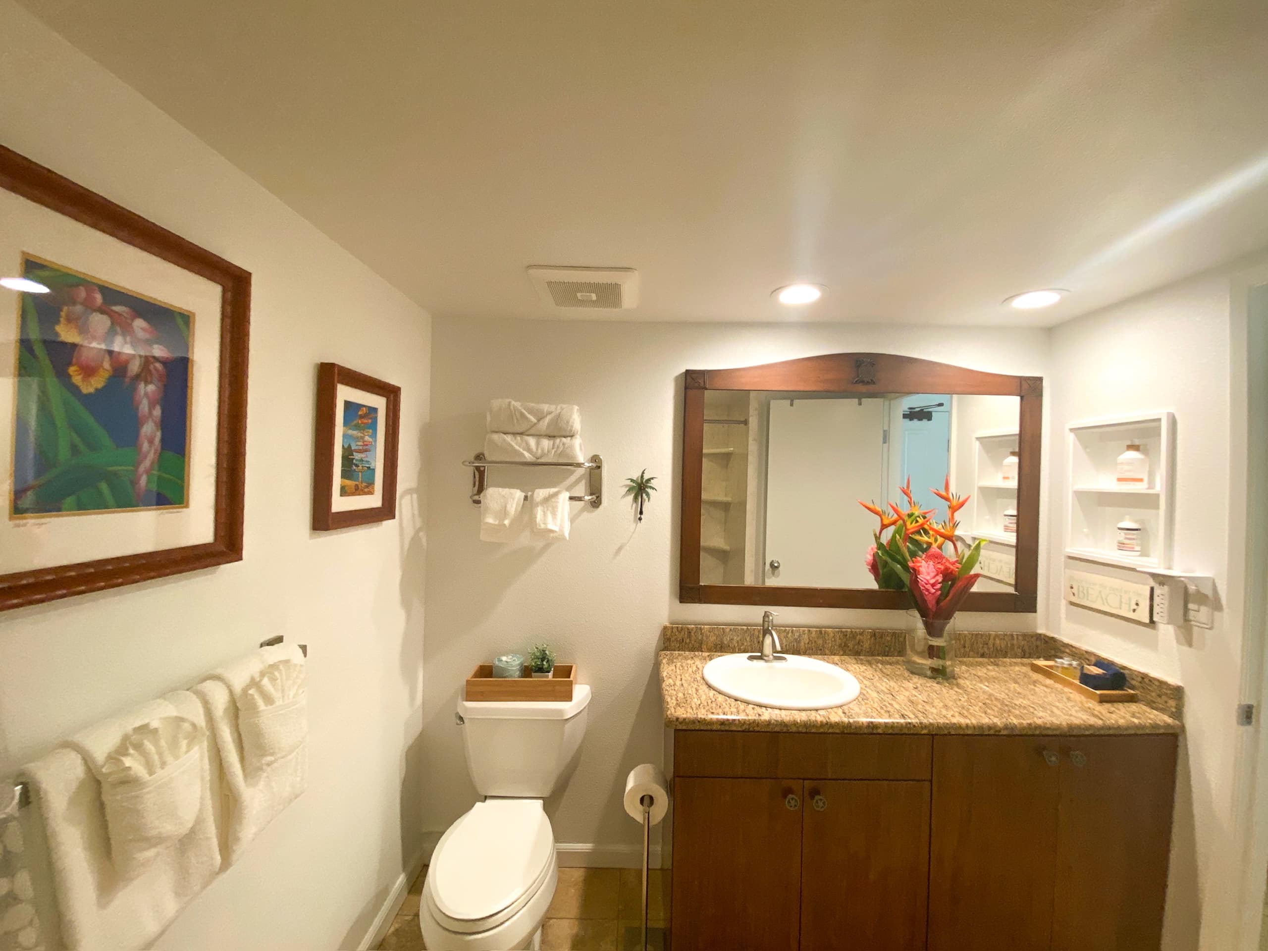 Top Floor Beautiful Ocean View Studio - Photo 7
