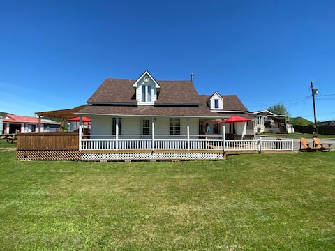 House Between the sea and the mountain CITQ 296145