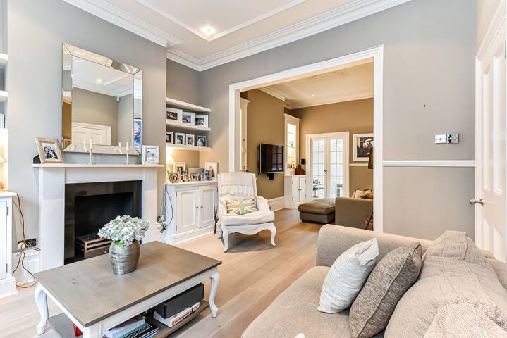 Warm, friendly and clean family home gallery image 2