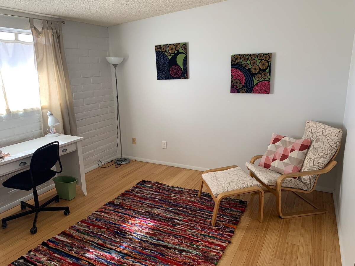 办公室（第二间卧室，无床位）