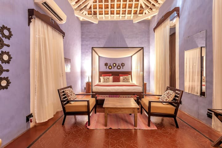 Fuchsia Bedroom