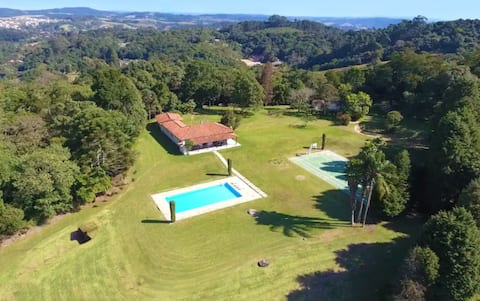 Delicious mountain house 45 min from Av.Faria Lima