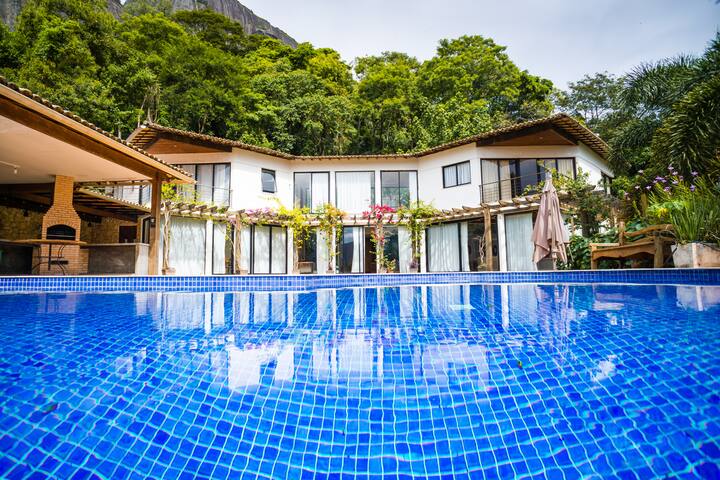 Home for company events, weddings, and families. gallery image 4