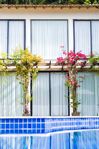 Home for company events, weddings, and families. gallery image 5