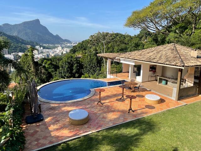 Home for company events, weddings, and families. gallery image 2