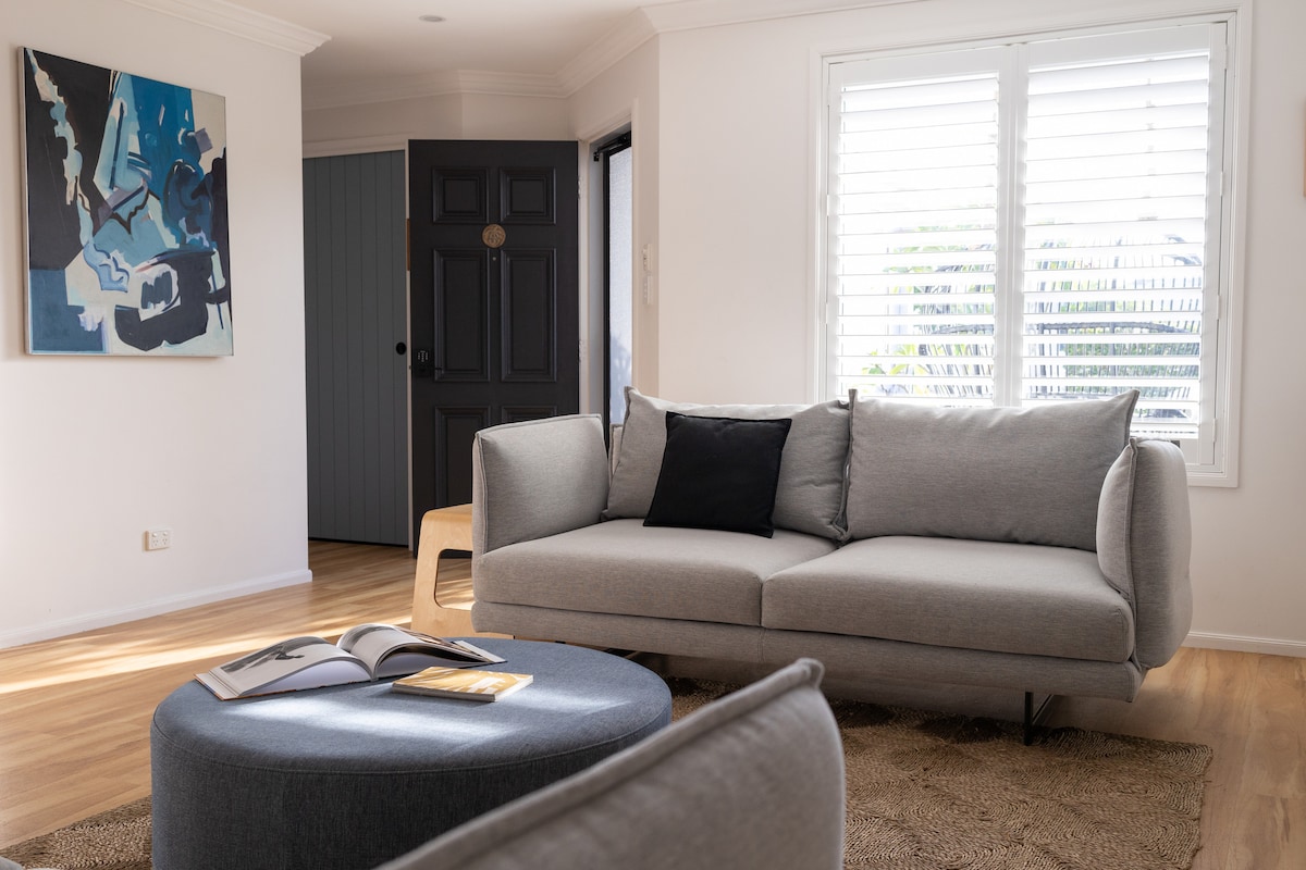 Top Airbnb: Sea Notes Yamba 5 Star Stay in Yamba