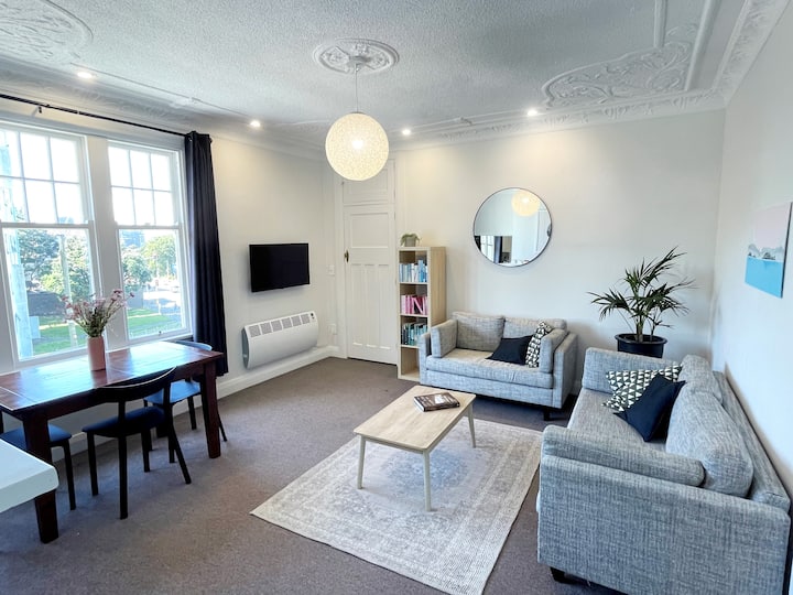 Two Bedroom City Retreat with Parking Apartments for Rent in