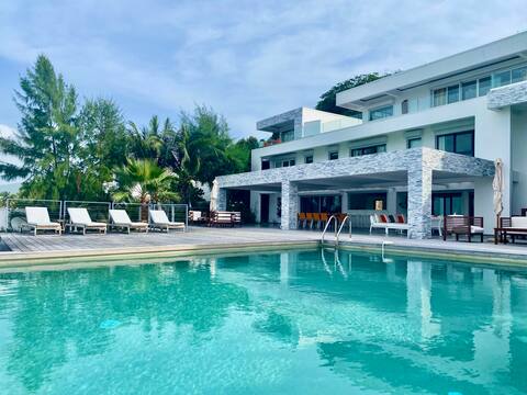 Luxury Villa on the lagoon