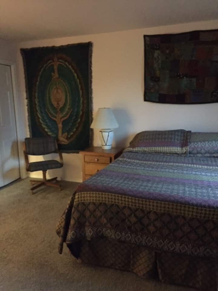 ห้องนอนใหญ่