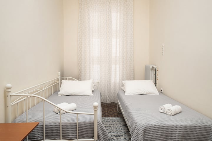 Habitación 2: dos camas individuales