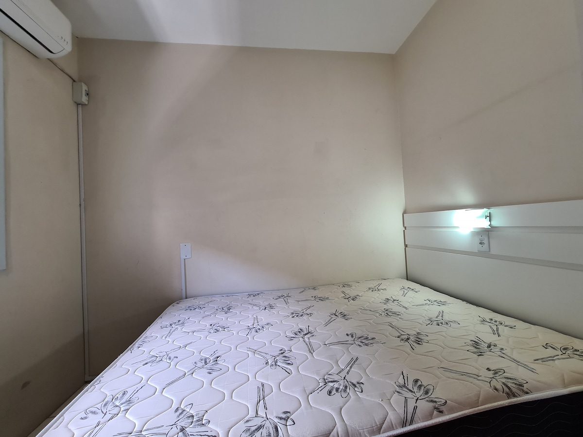 3 - Chumba chenye kitanda cha watu wawili