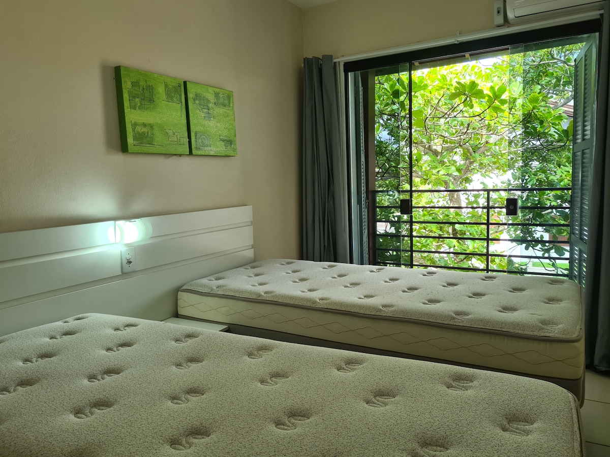 2 - Chumba chenye vitanda viwili vya mtu mmoja