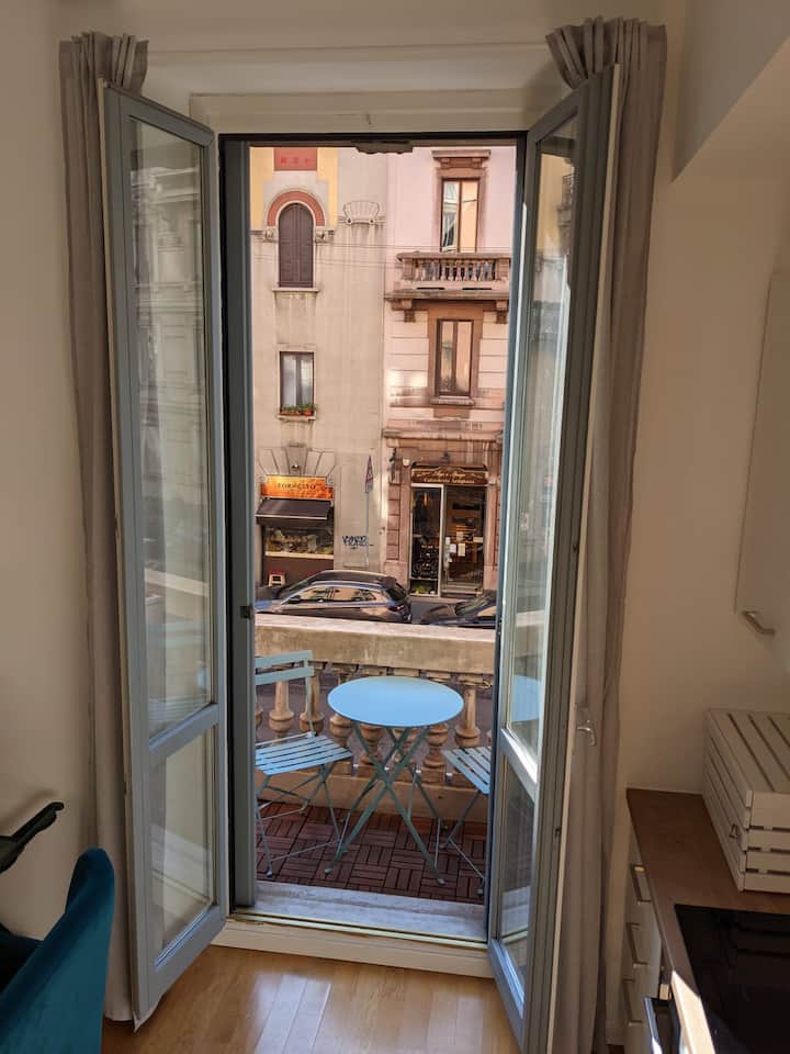 Hozyhome - Romantic Loft Near Corso Buenos Aires - Milaan