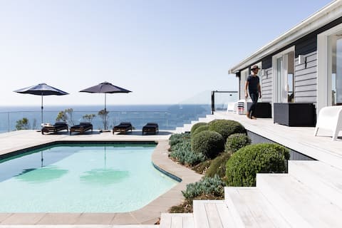 "Seacliff" - Cliff Top Beach House
