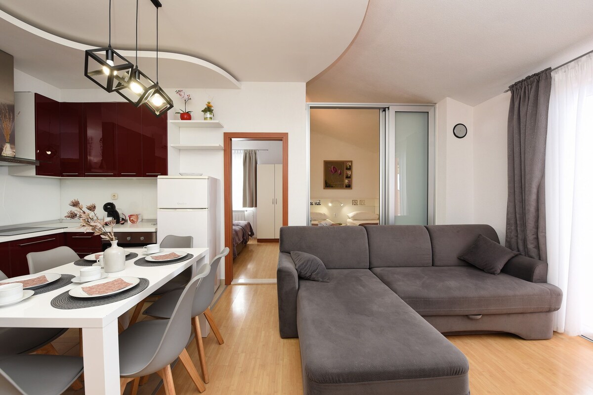 Seaview family apartment