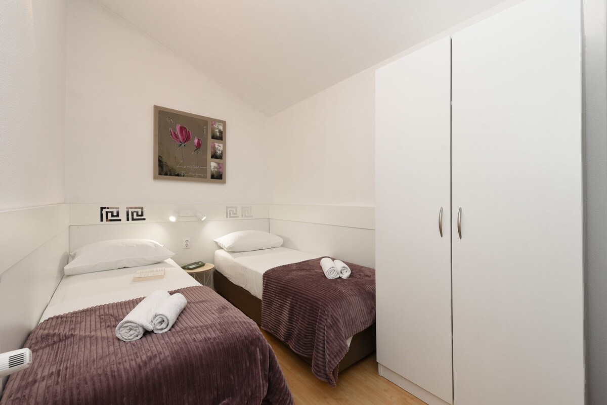Seaview family apartment