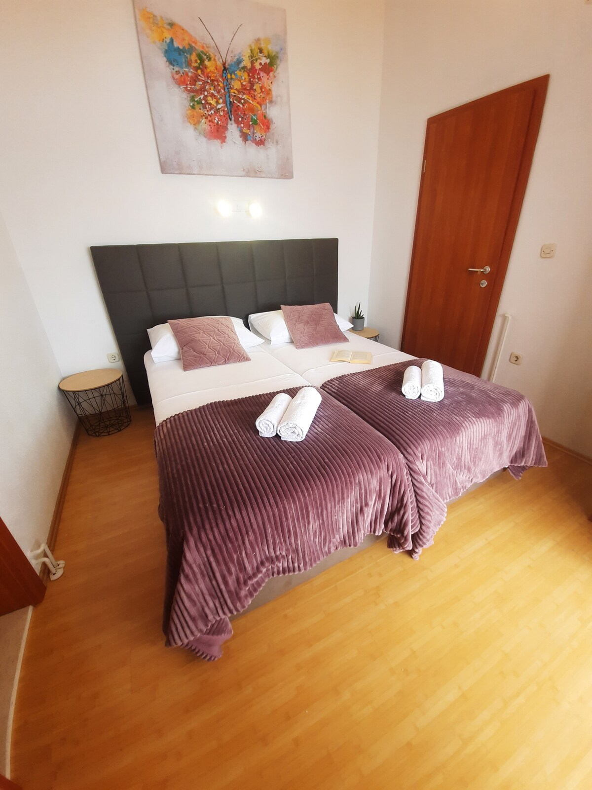 Seaview family apartment