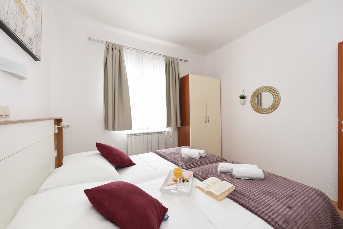 Seaview family apartment