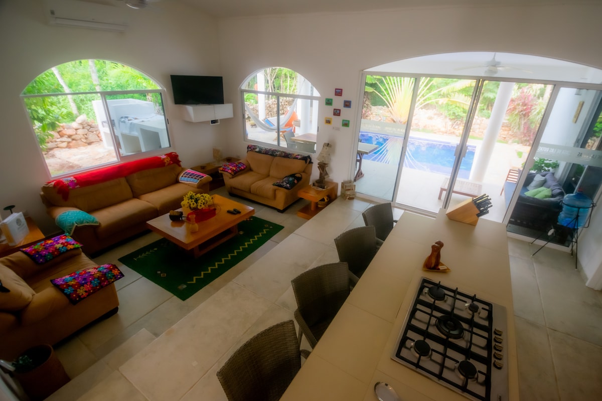 Anuncio de Airbnb popular: House of the Routes en Yucatán