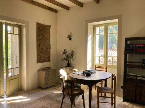 Cosy house for two in the heart of Roquebrun